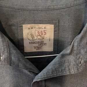 Mens XL long sleeve Article 365 casual button down shirt. Bluish gray in color.